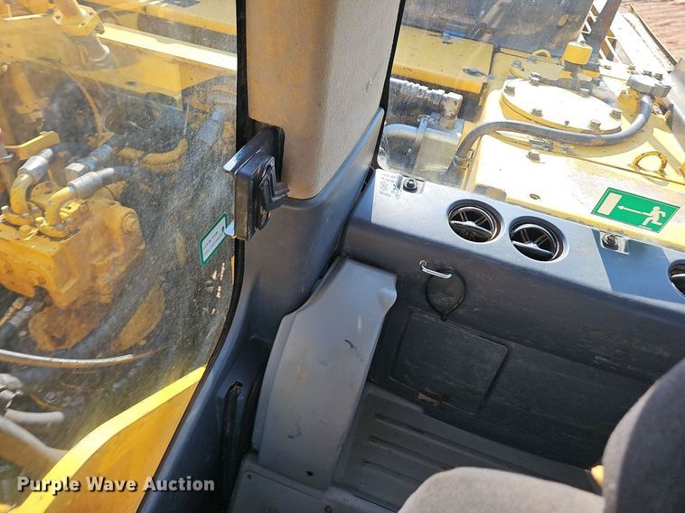 image for item NT9958 2013 Komatsu PC360LC-10  excavator