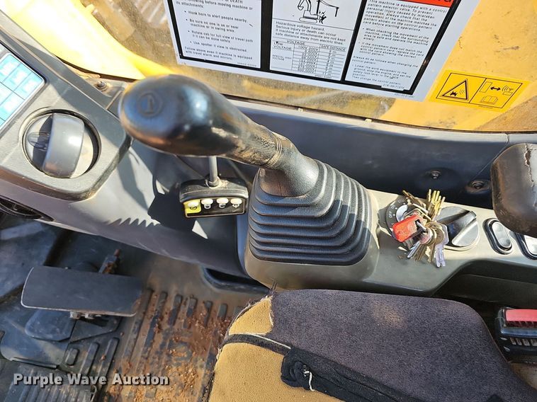 image for item NT9958 2013 Komatsu PC360LC-10  excavator