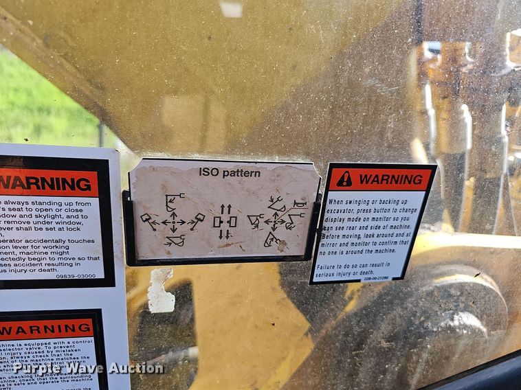 image for item NT9958 2013 Komatsu PC360LC-10  excavator