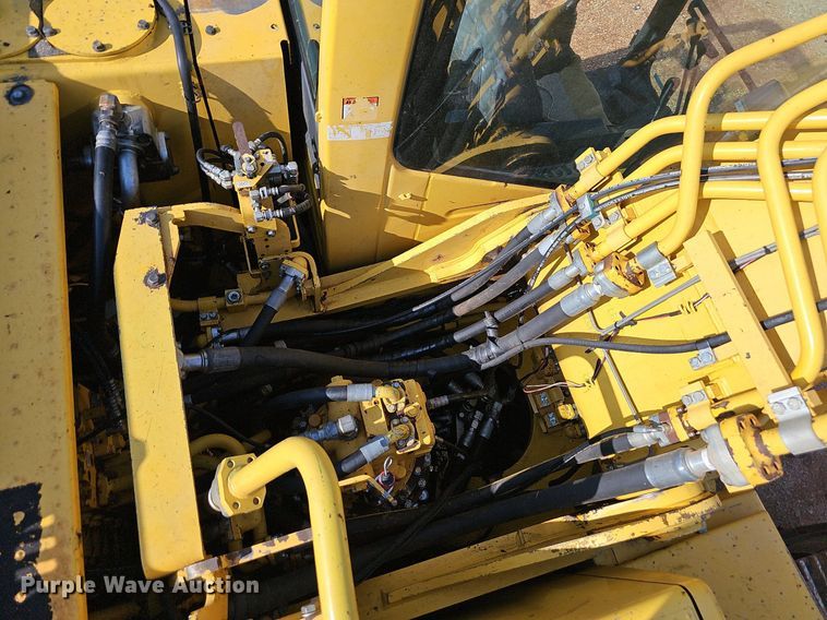 image for item NT9958 2013 Komatsu PC360LC-10  excavator