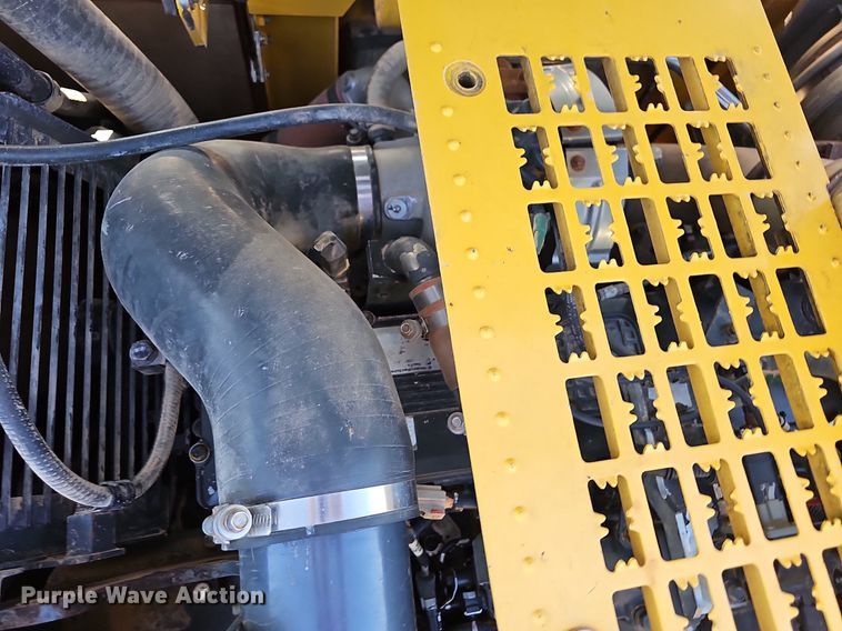 image for item NT9958 2013 Komatsu PC360LC-10  excavator