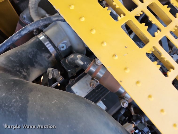 image for item NT9958 2013 Komatsu PC360LC-10  excavator