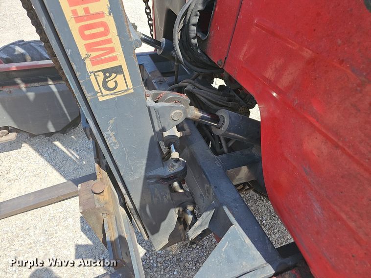 image for item NT9960 2005 Moffet M50  forklift