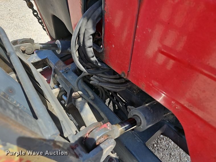 image for item NT9960 2005 Moffet M50  forklift