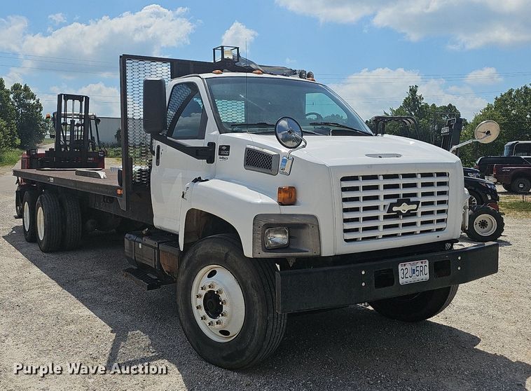 image for item NT9961 2005  Chevrolet C8500  flatbed truck