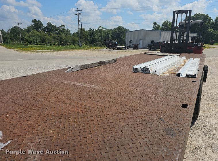 image for item NT9961 2005  Chevrolet C8500  flatbed truck