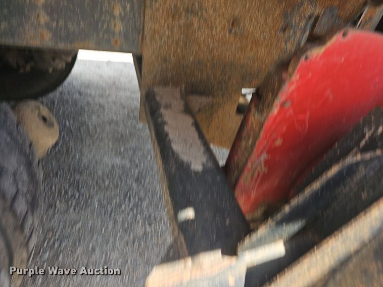 image for item NT9961 2005  Chevrolet C8500  flatbed truck