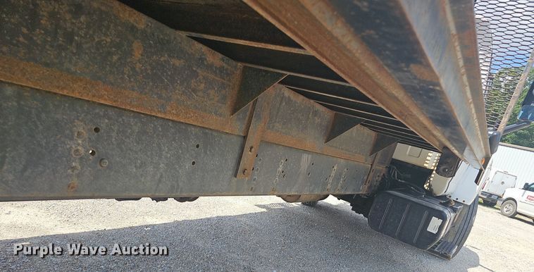 image for item NT9961 2005  Chevrolet C8500  flatbed truck