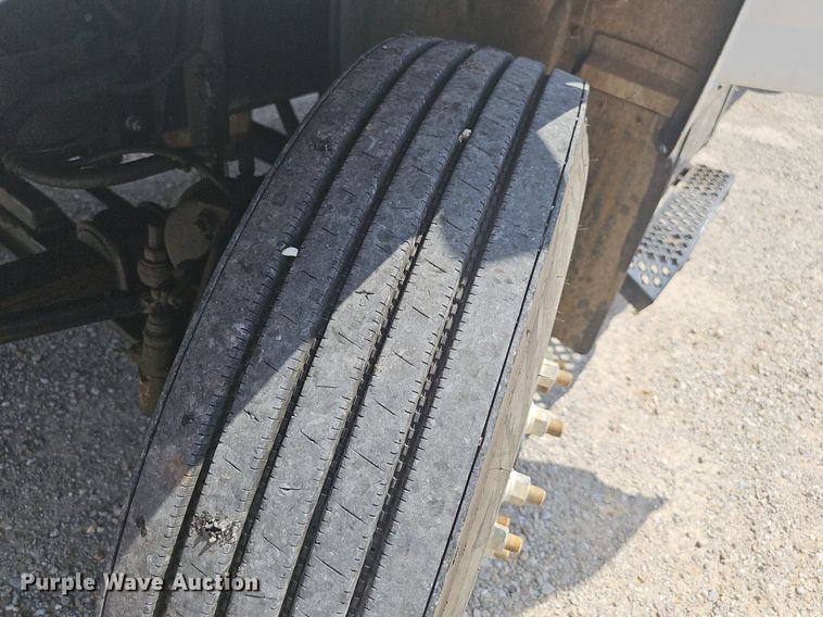 image for item NT9961 2005  Chevrolet C8500  flatbed truck