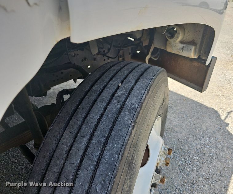 image for item NT9961 2005  Chevrolet C8500  flatbed truck