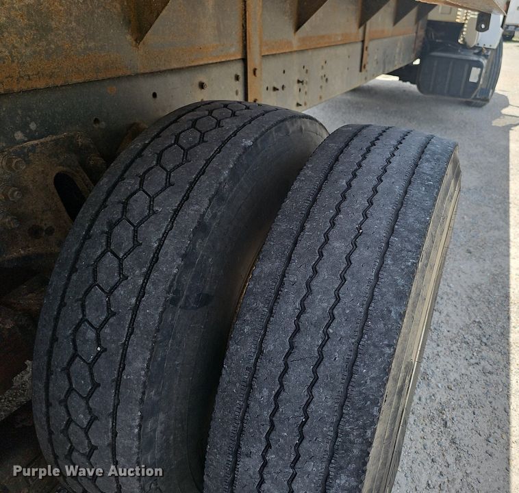 image for item NT9961 2005  Chevrolet C8500  flatbed truck