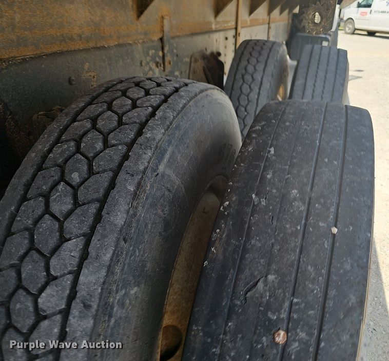 image for item NT9961 2005  Chevrolet C8500  flatbed truck