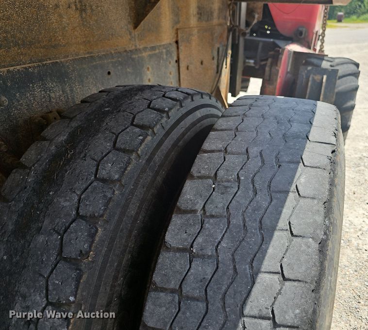 image for item NT9961 2005  Chevrolet C8500  flatbed truck