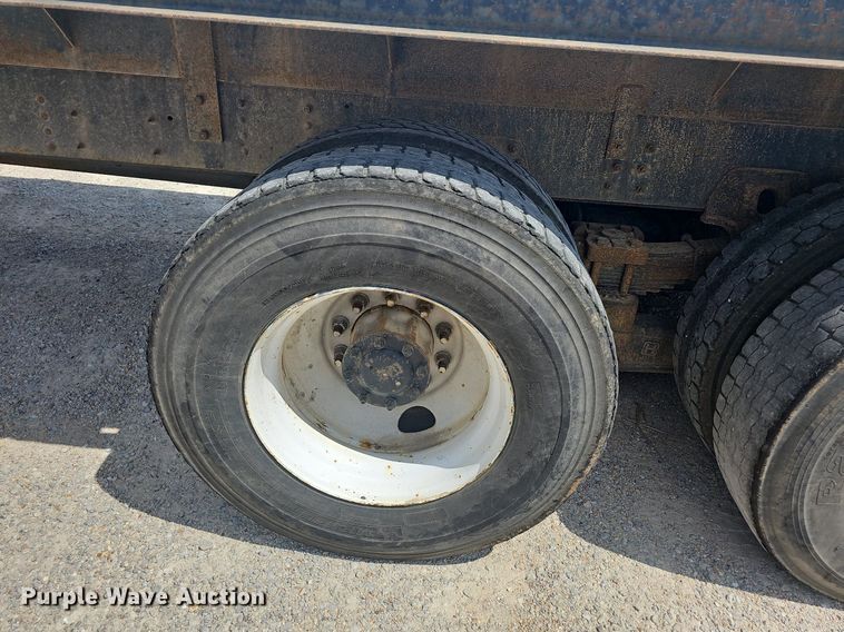 image for item NT9961 2005  Chevrolet C8500  flatbed truck