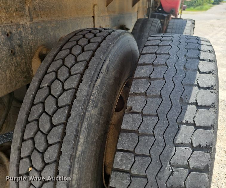 image for item NT9961 2005  Chevrolet C8500  flatbed truck