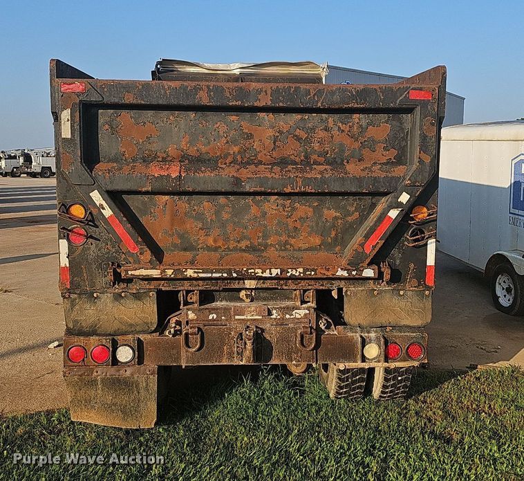 image for item NT9966 1993 Western Star 4964F  dump truck