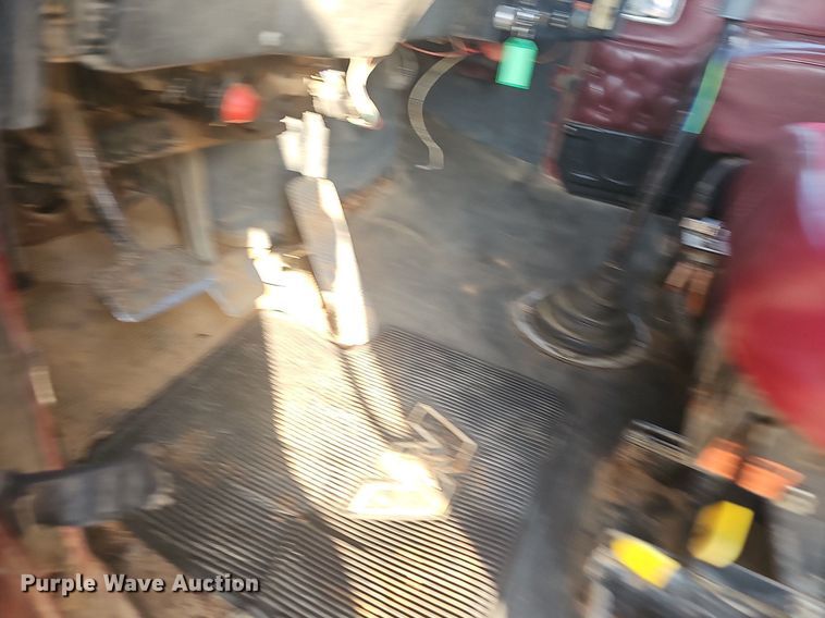 image for item NT9966 1993 Western Star 4964F  dump truck