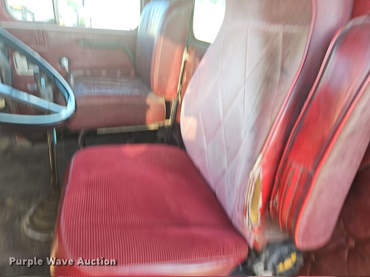 image for item NT9966 1993 Western Star 4964F  dump truck