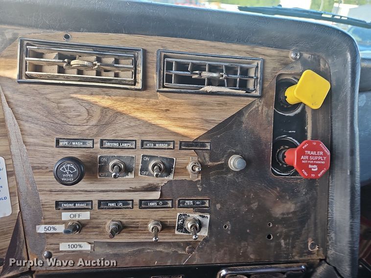 image for item NT9966 1993 Western Star 4964F  dump truck