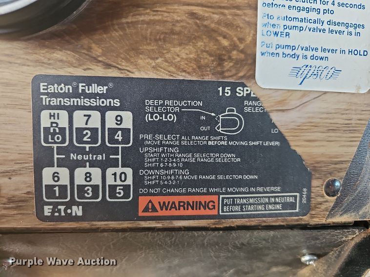 image for item NT9966 1993 Western Star 4964F  dump truck