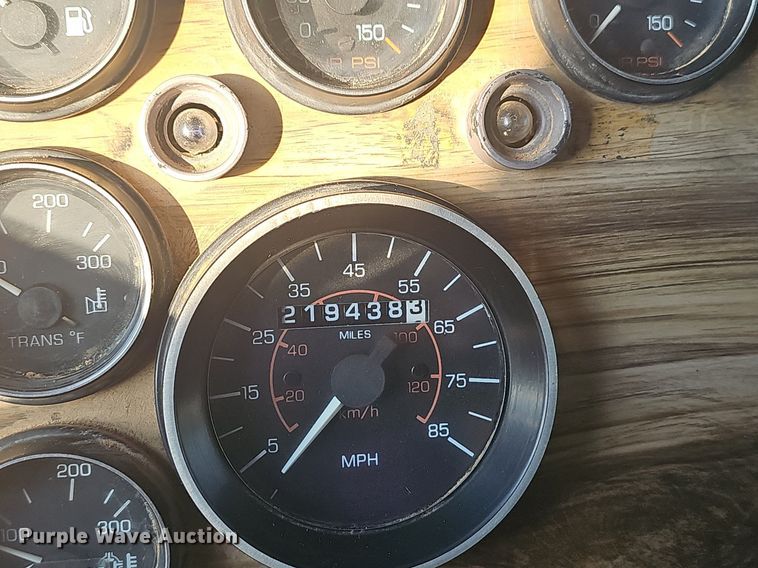 image for item NT9966 1993 Western Star 4964F  dump truck