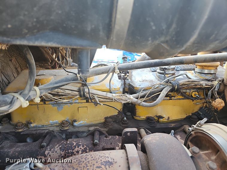 image for item NT9966 1993 Western Star 4964F  dump truck