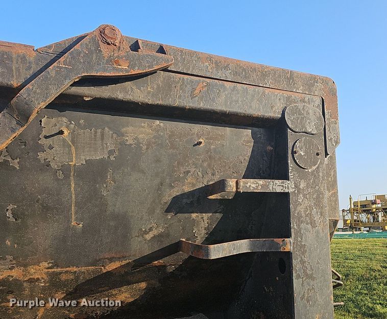 image for item NT9966 1993 Western Star 4964F  dump truck