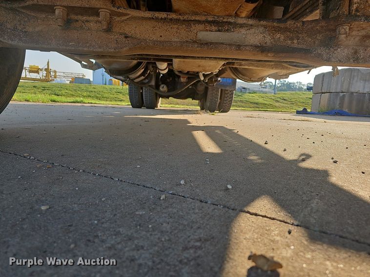 image for item NT9966 1993 Western Star 4964F  dump truck