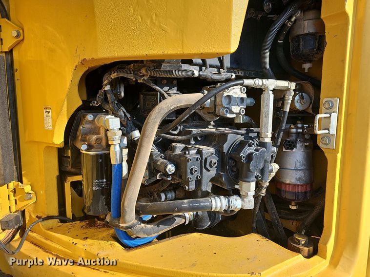 image for item NT9967 2018 Kobelco SK140SRLC-5  excavator