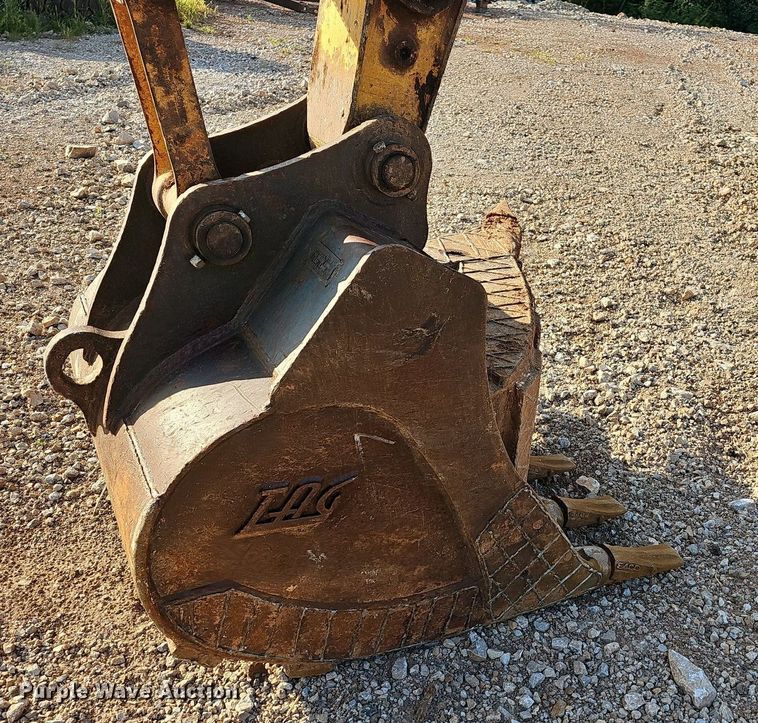 image for item NT9967 2018 Kobelco SK140SRLC-5  excavator