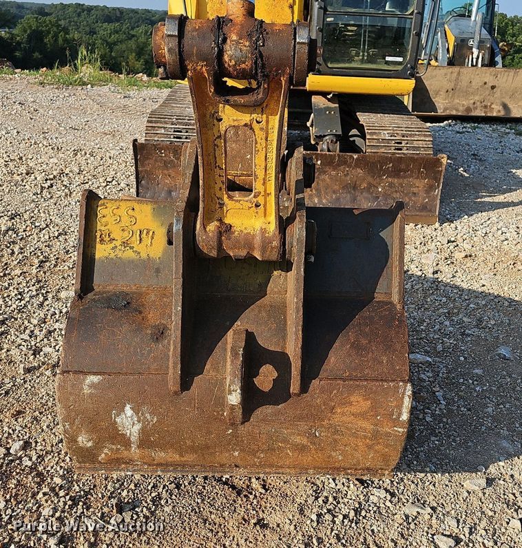 image for item NT9967 2018 Kobelco SK140SRLC-5  excavator