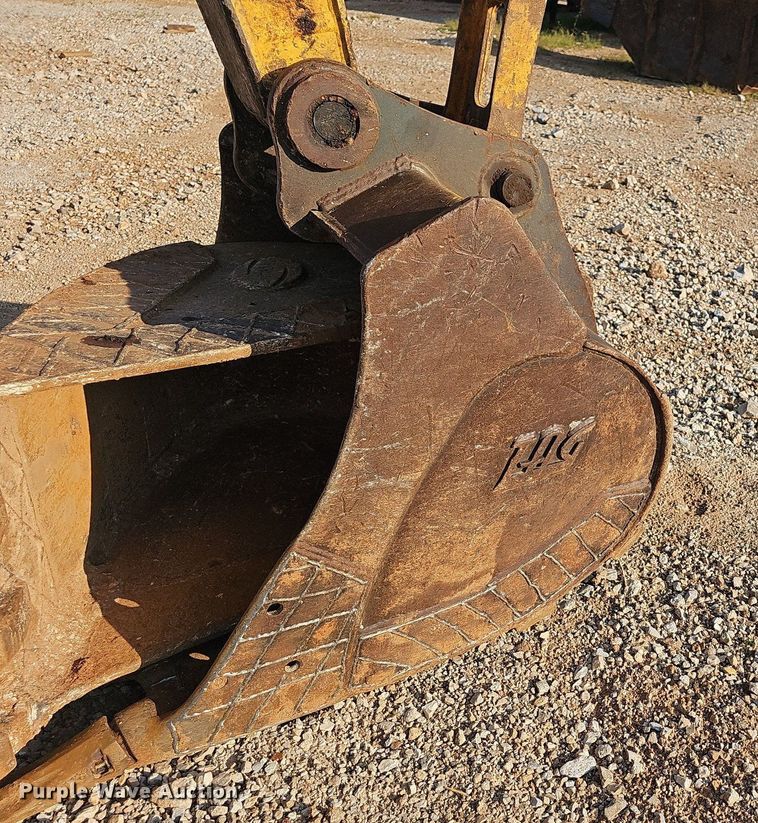 image for item NT9967 2018 Kobelco SK140SRLC-5  excavator