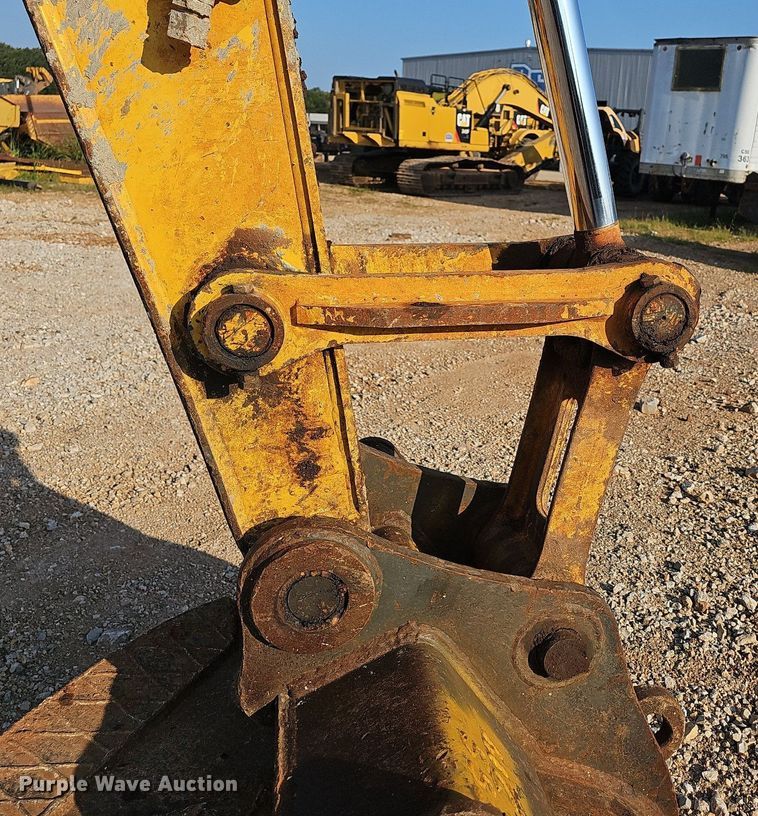 image for item NT9967 2018 Kobelco SK140SRLC-5  excavator