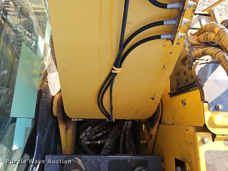 image for item NT9967 2018 Kobelco SK140SRLC-5  excavator