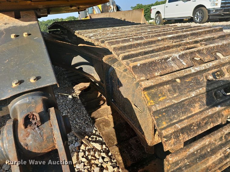 image for item NT9967 2018 Kobelco SK140SRLC-5  excavator