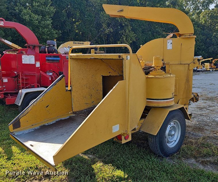 image for item NT9968 1991 Vermeer 1250BC  wood chipper