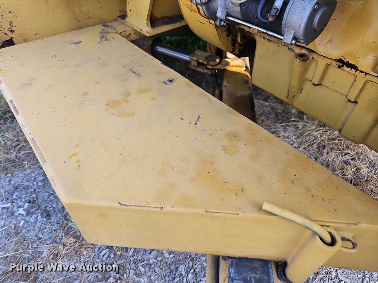 image for item NT9968 1991 Vermeer 1250BC  wood chipper