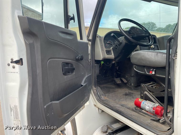 image for item NY9553 2012 International DuraStar 4300  dump flatbed truck