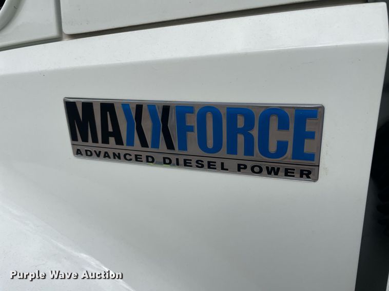 image for item NY9553 2012 International DuraStar 4300  dump flatbed truck