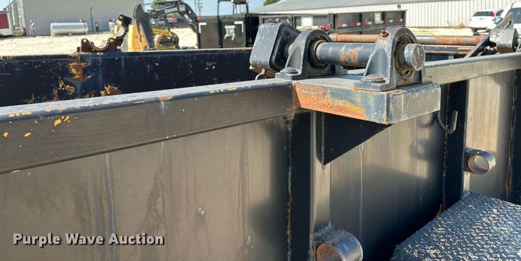 image for item OC9188 1989 Brooks Brothers  reel trailer