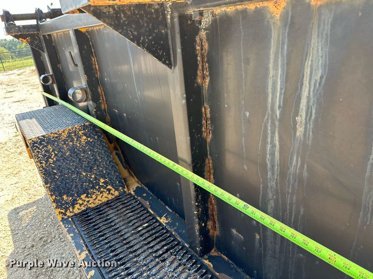 image for item OC9188 1989 Brooks Brothers  reel trailer