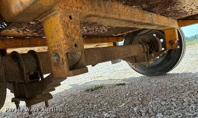 image for item OC9188 1989 Brooks Brothers  reel trailer