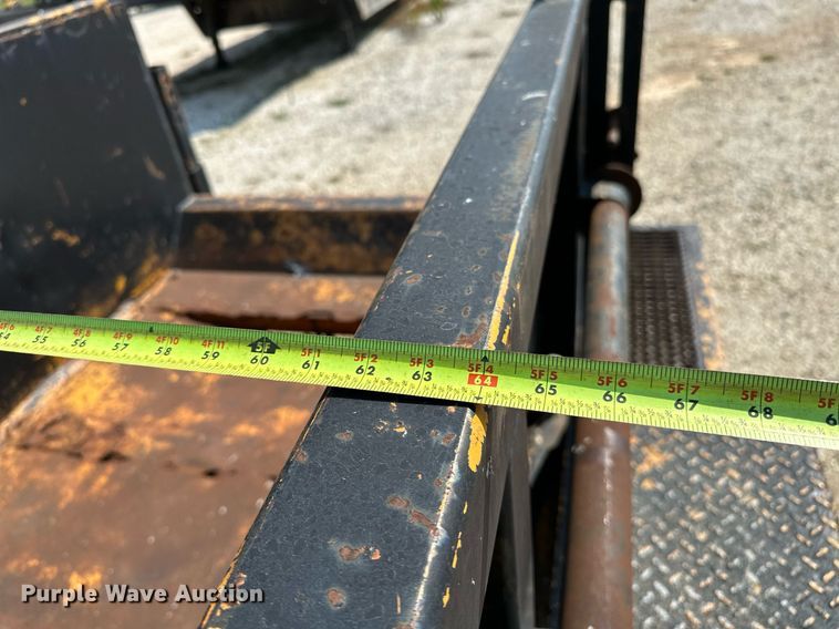 image for item OC9188 1989 Brooks Brothers  reel trailer