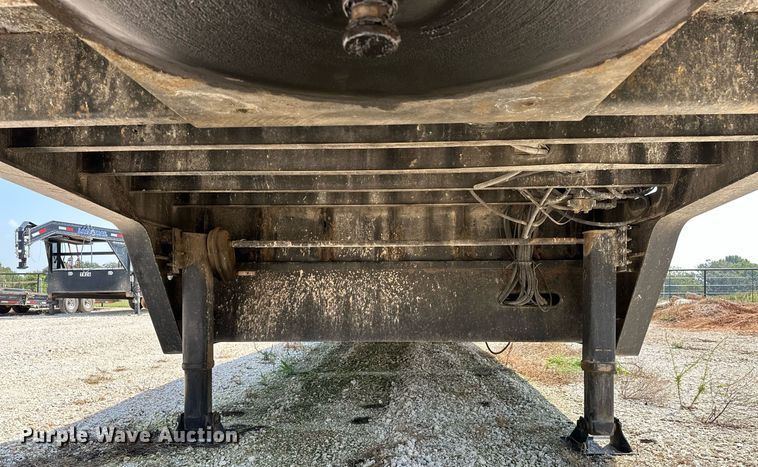 image for item OC9189 2000 Dakota Trail-EZE  drop deck equipment trailer