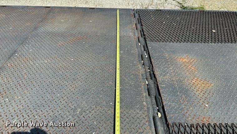 image for item OC9189 2000 Dakota Trail-EZE  drop deck equipment trailer