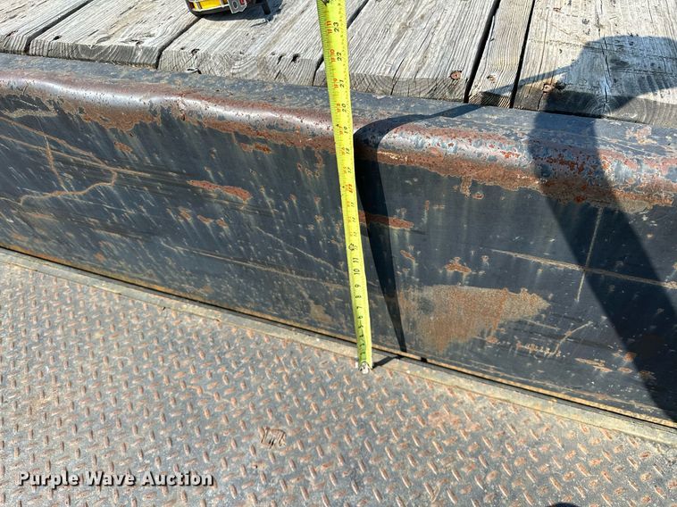 image for item OC9189 2000 Dakota Trail-EZE  drop deck equipment trailer