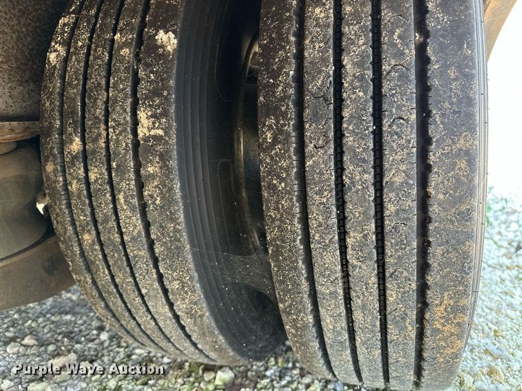 image for item OC9189 2000 Dakota Trail-EZE  drop deck equipment trailer