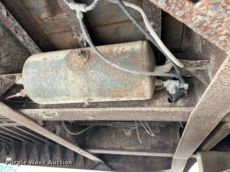 image for item OC9189 2000 Dakota Trail-EZE  drop deck equipment trailer