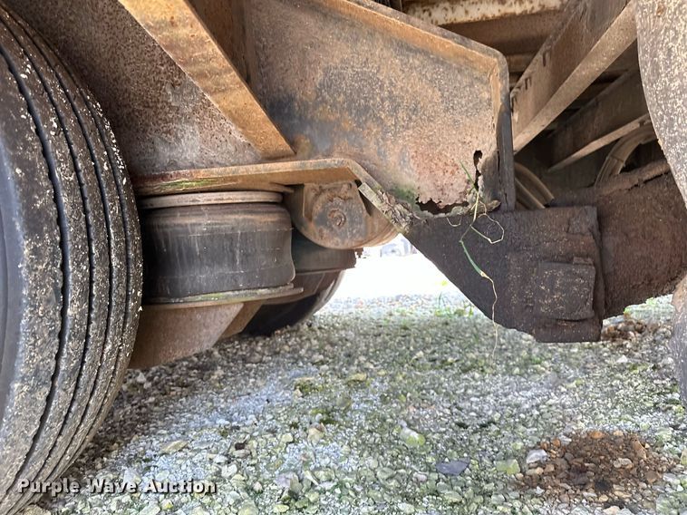 image for item OC9189 2000 Dakota Trail-EZE  drop deck equipment trailer