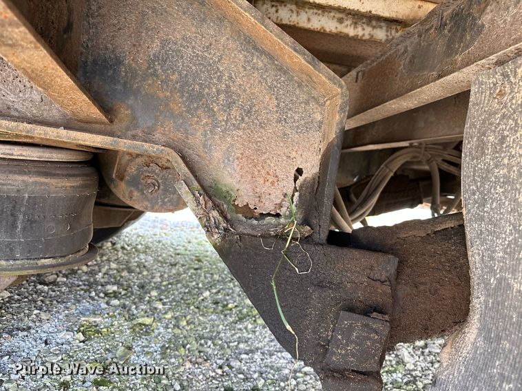 image for item OC9189 2000 Dakota Trail-EZE  drop deck equipment trailer